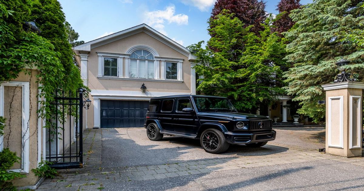 88 Old Colony Road Toronto