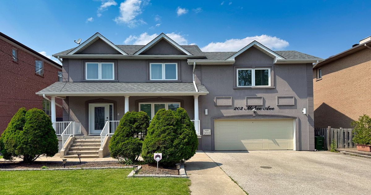 202 Mckee Avenue Toronto