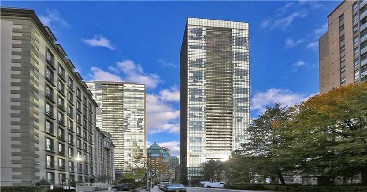 101 Charles Street E Toronto