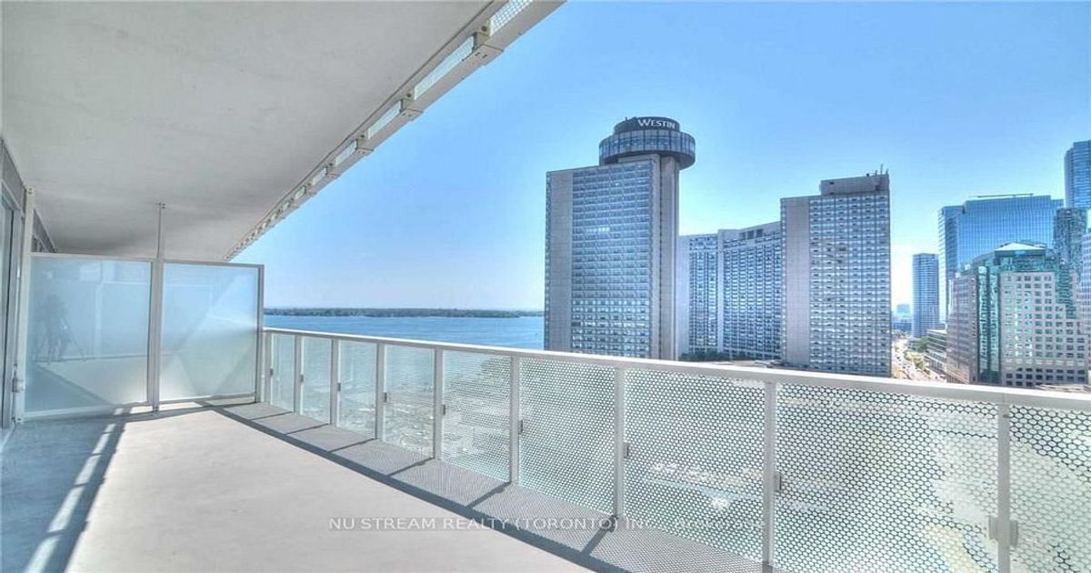 15 Queens Quay E Toronto