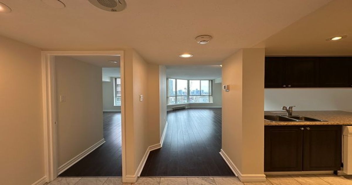 38 Elm Street Toronto
