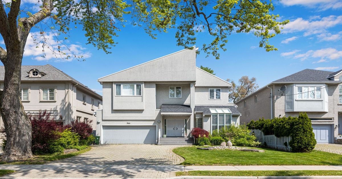 382 Parkview Avenue Toronto