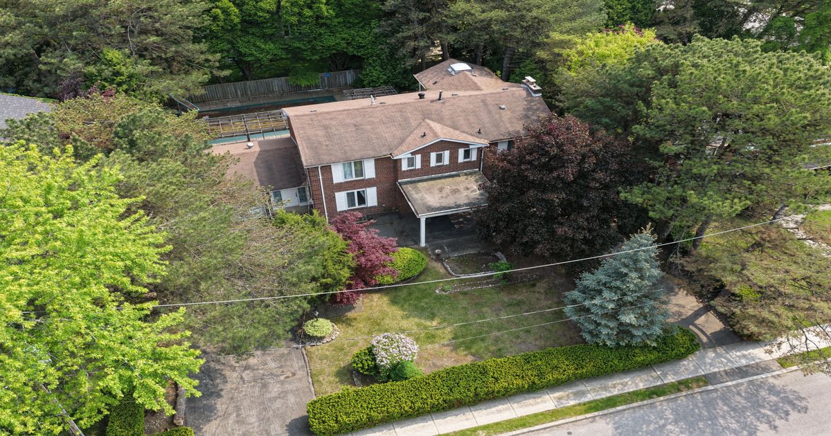 3 Shady Oaks Crescent Toronto