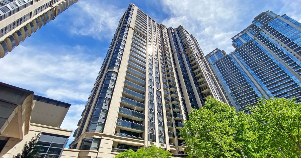 155 Beecroft Road Toronto