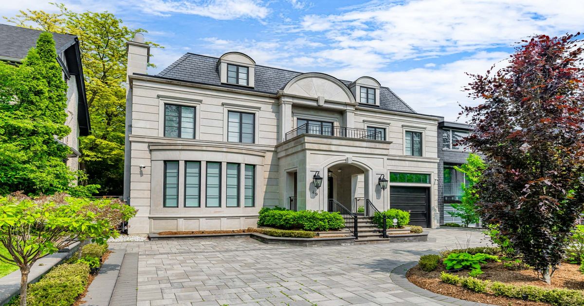 49 Dunvegan Road Toronto