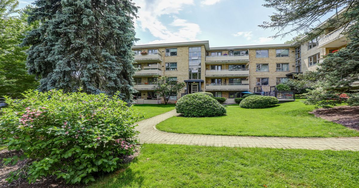8 Corinth Gardens Toronto