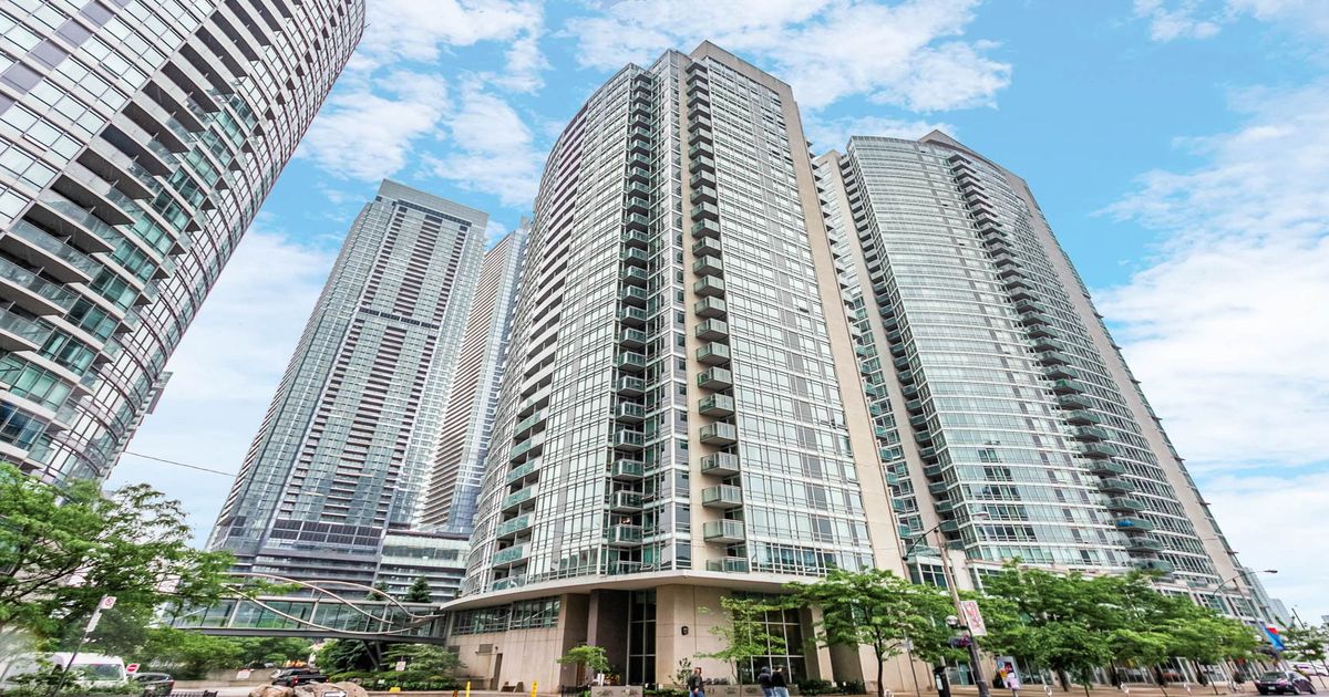 381 Front Street W Toronto