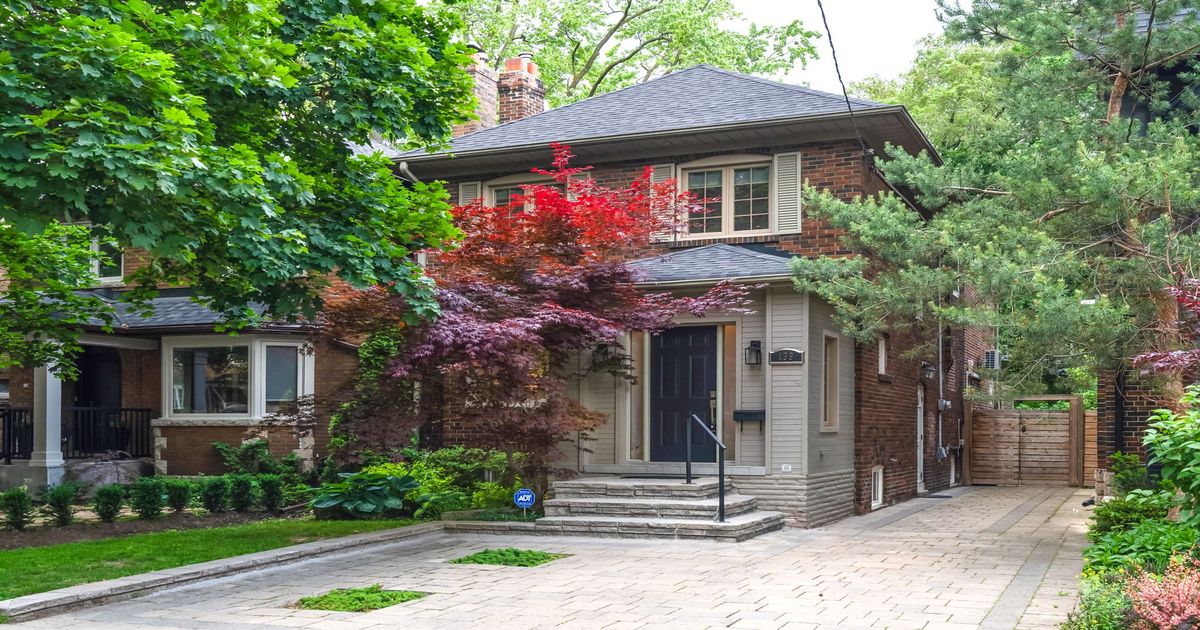 139 Eastbourne Avenue Toronto