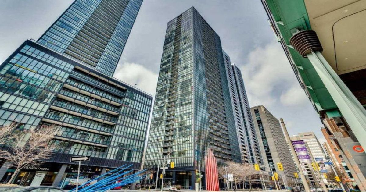 110 Charles Street E Toronto