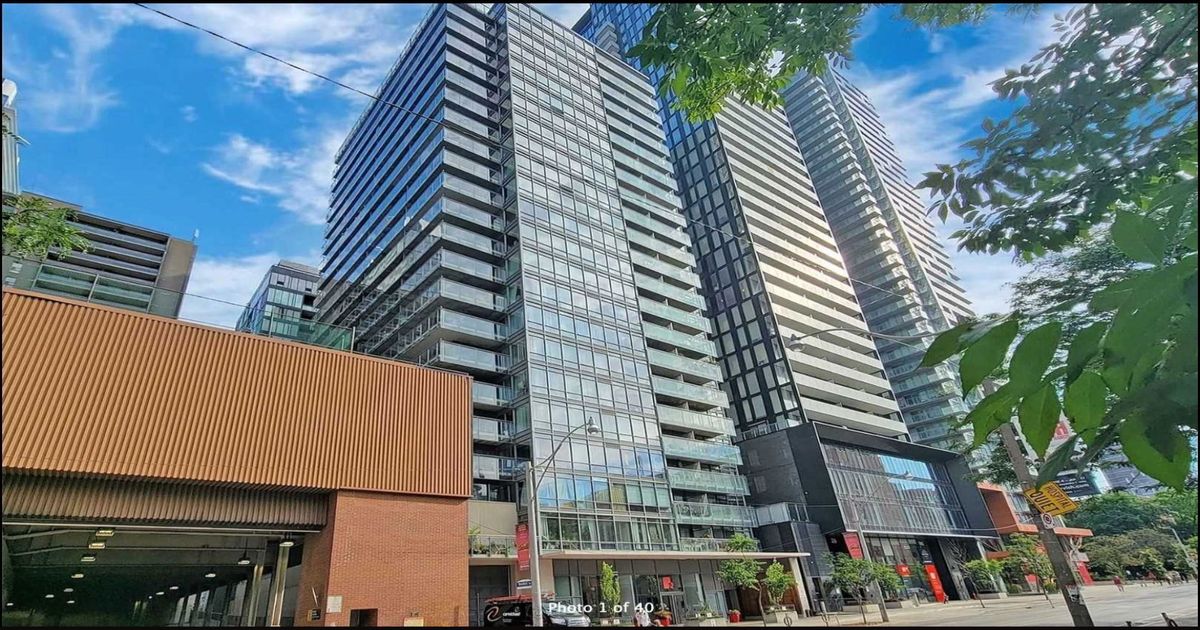 22 Wellesley Street E Toronto