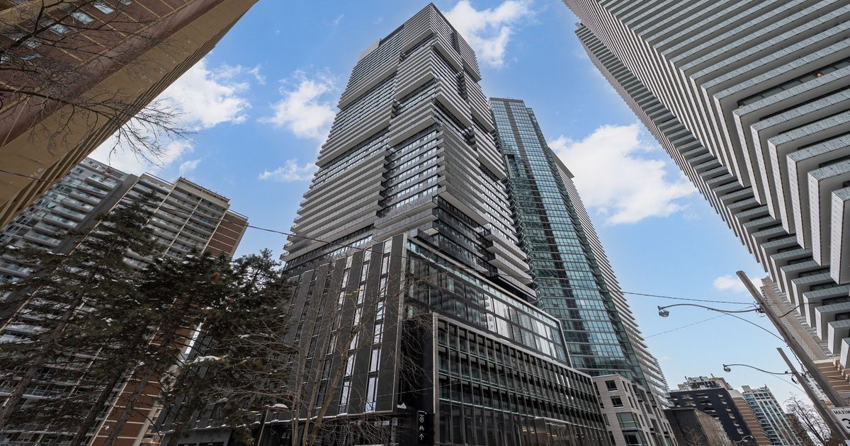55 Charles St Street E Toronto
