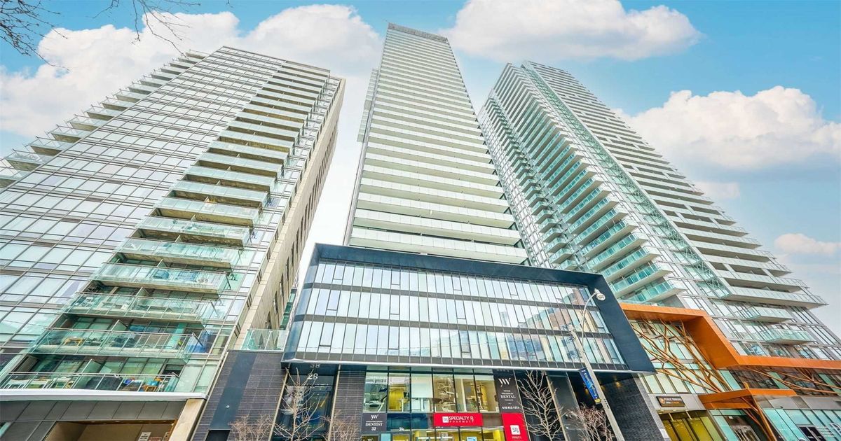 28 wellesley Street E Toronto