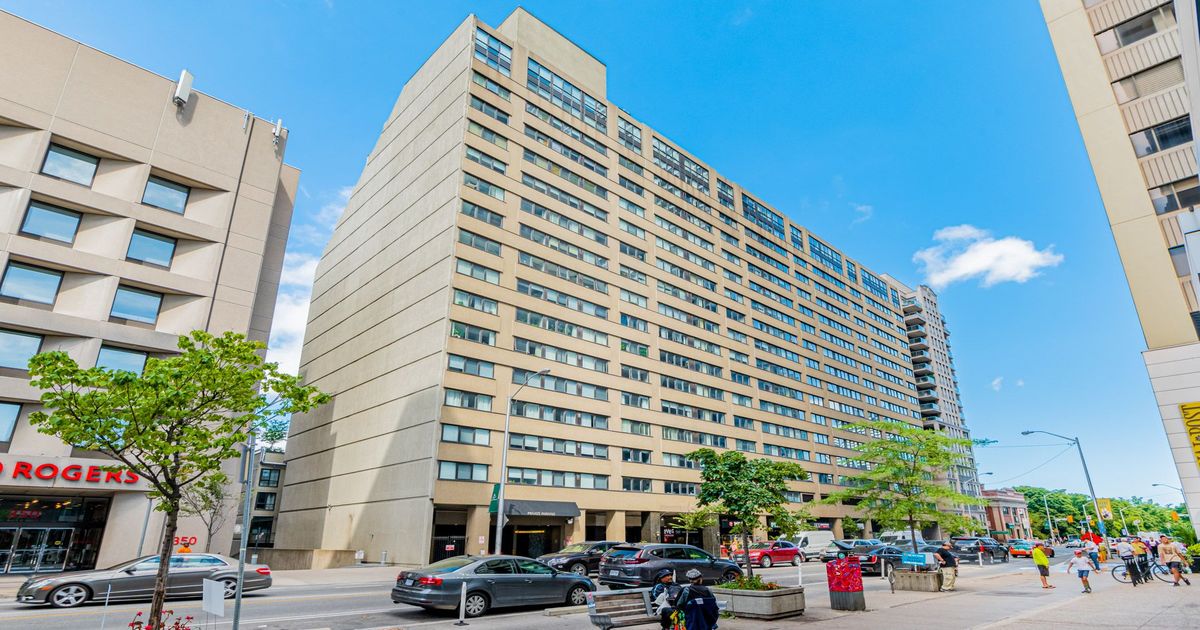 360 Bloor Street E Toronto