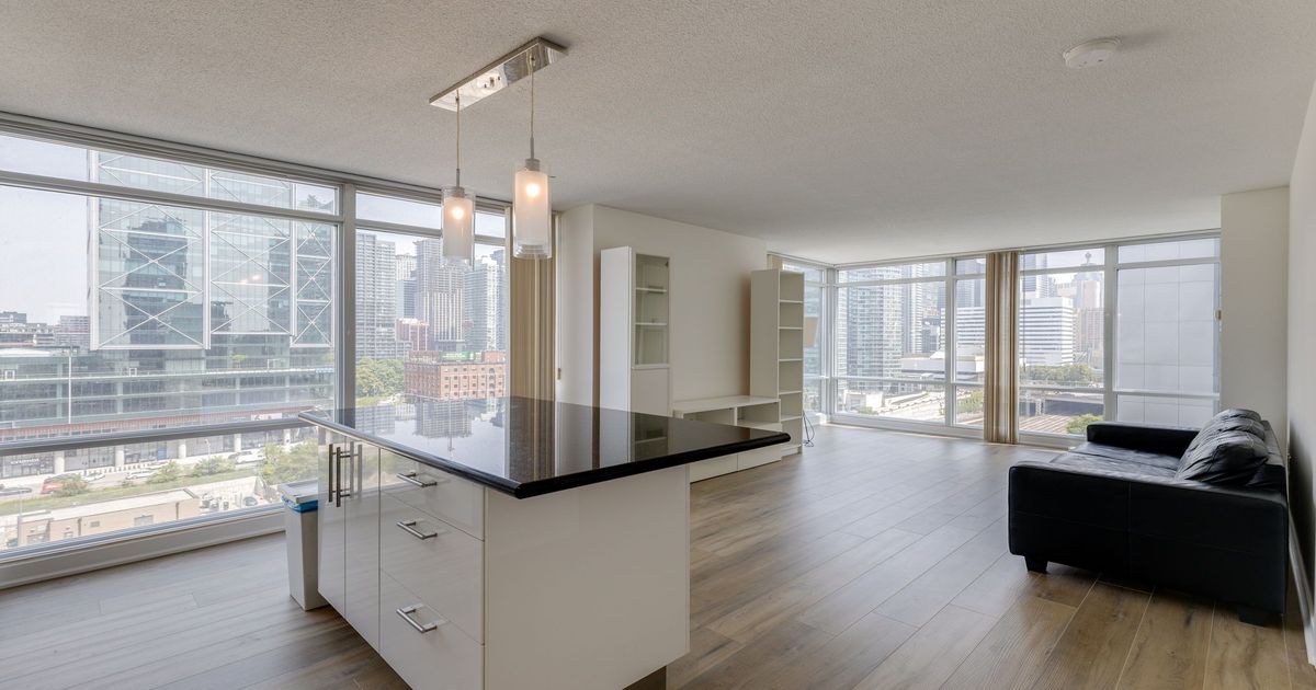 25 TELEGRAM Mews Toronto