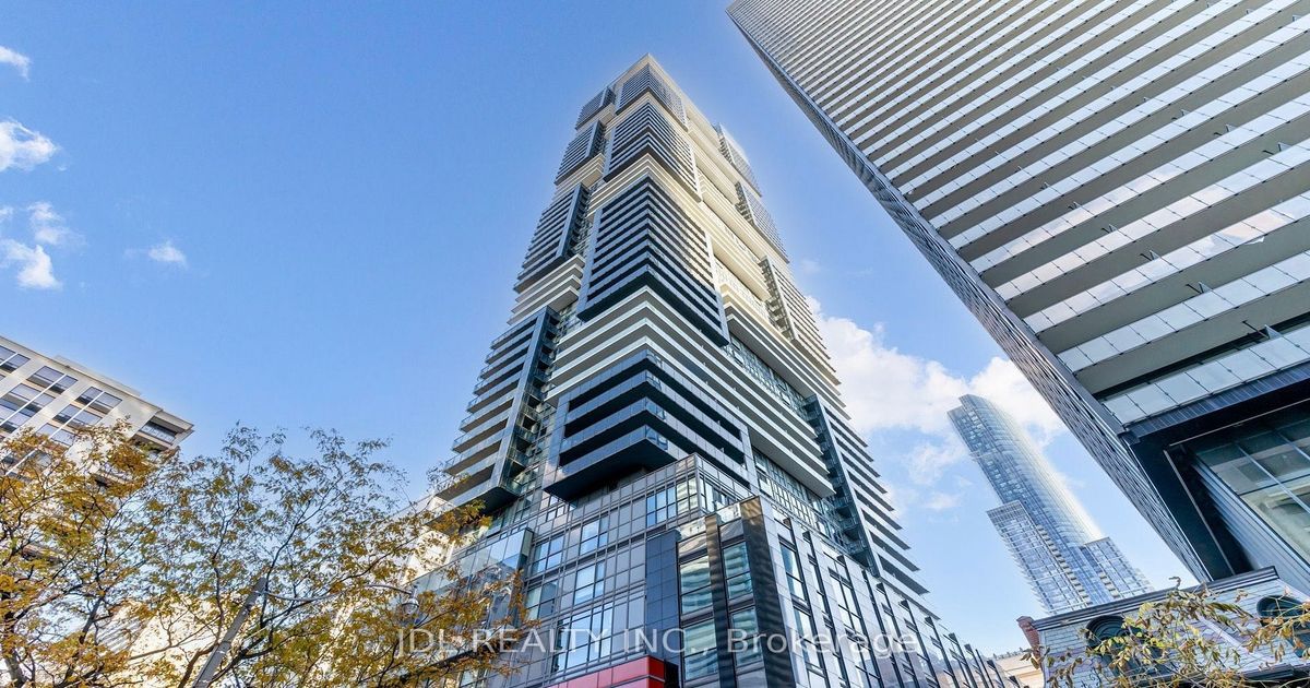 7 Grenville Street W Toronto