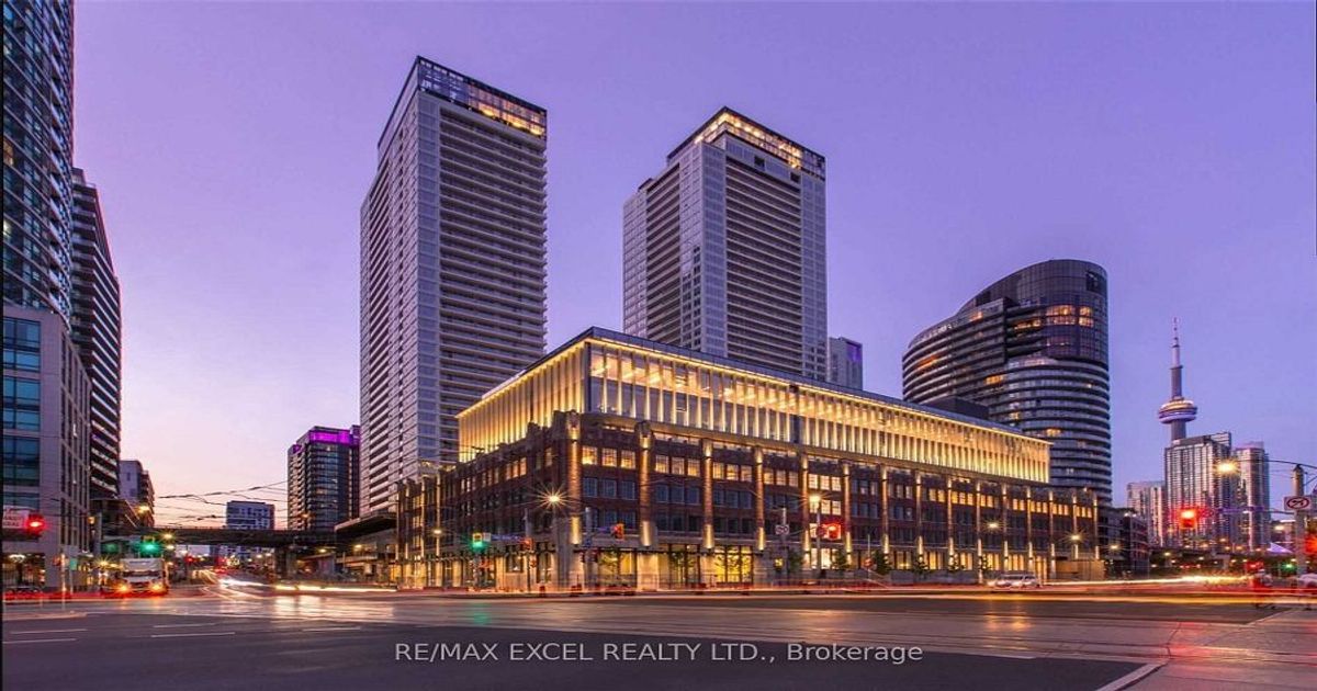 17 Bathurst Street Toronto