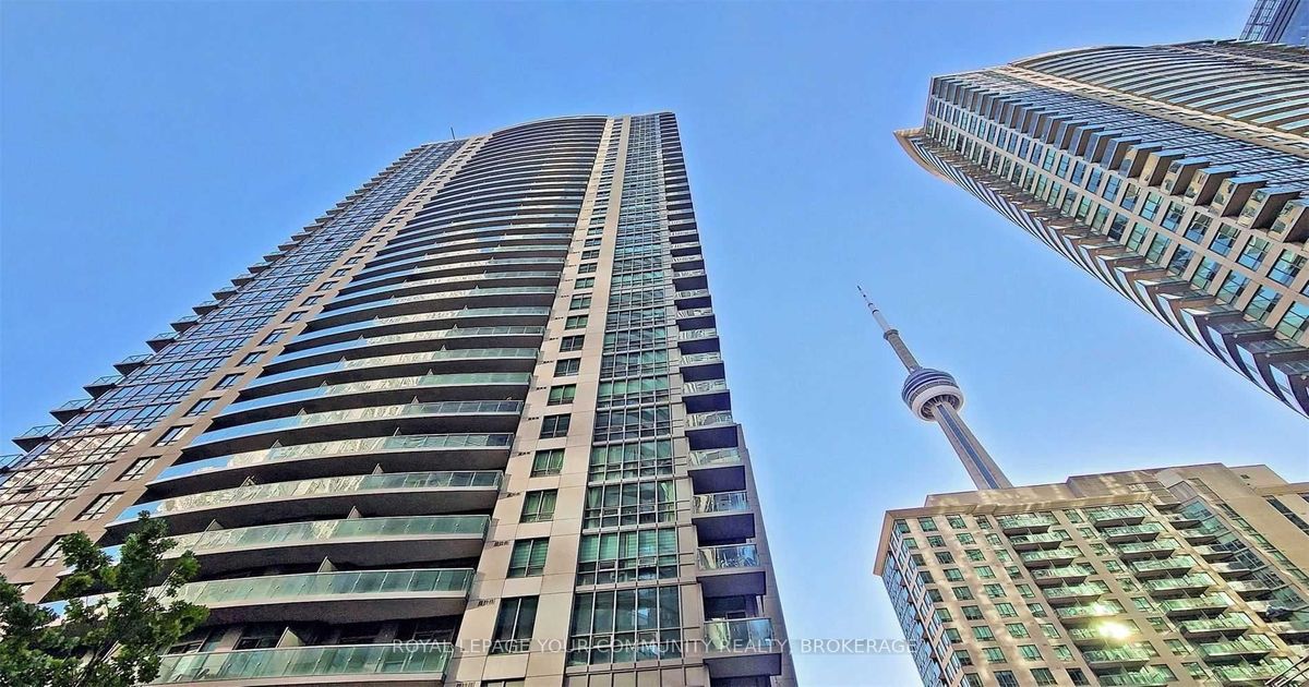 19 Grand Trunk Crescent Toronto