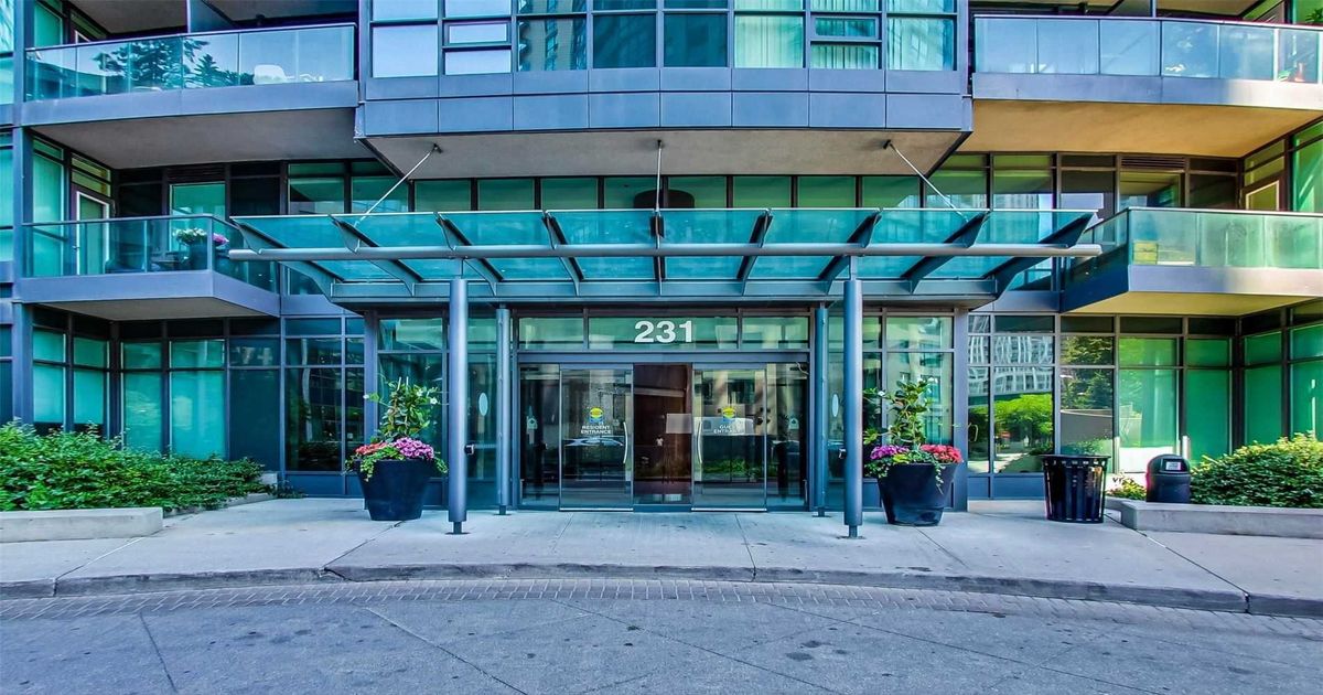 231 Fort York Boulevard W Toronto