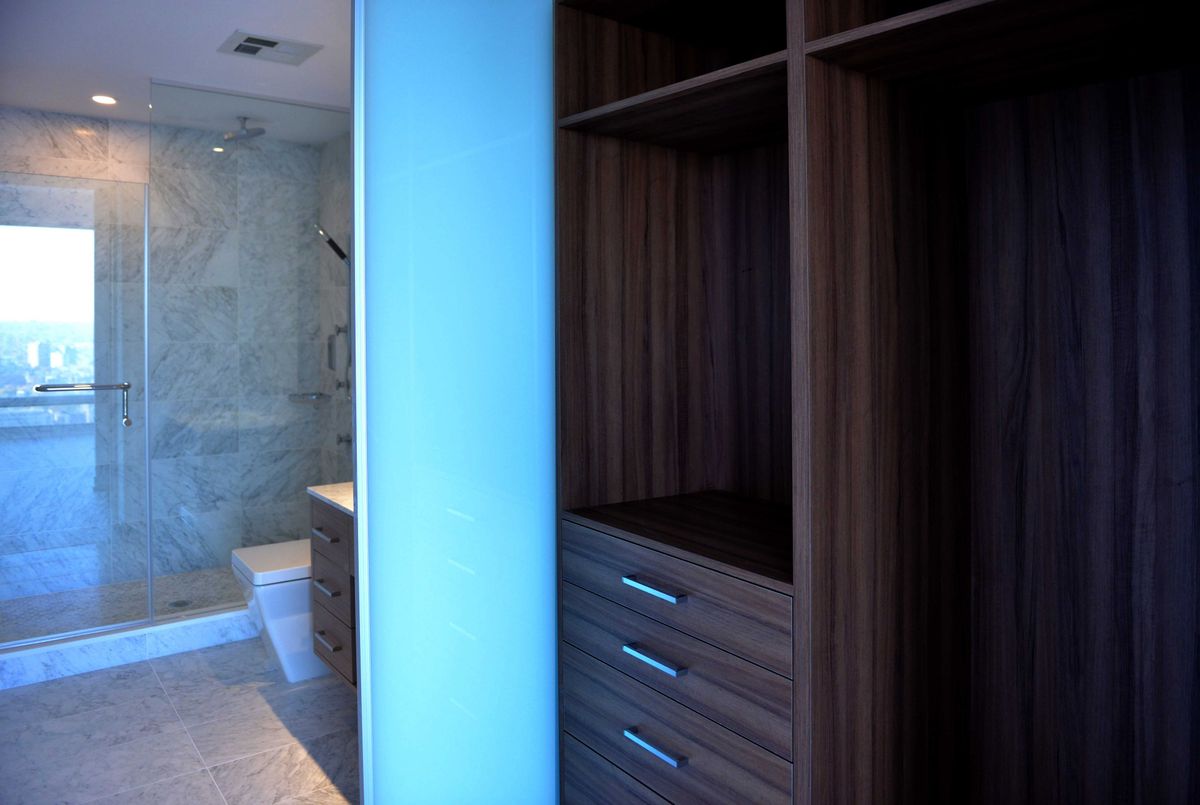 img-gallery