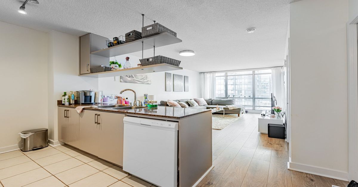5 Mariner Terrace Toronto