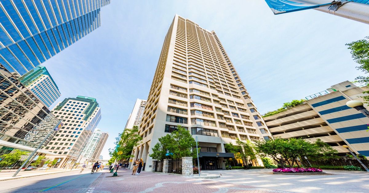 65 Harbour Square Toronto