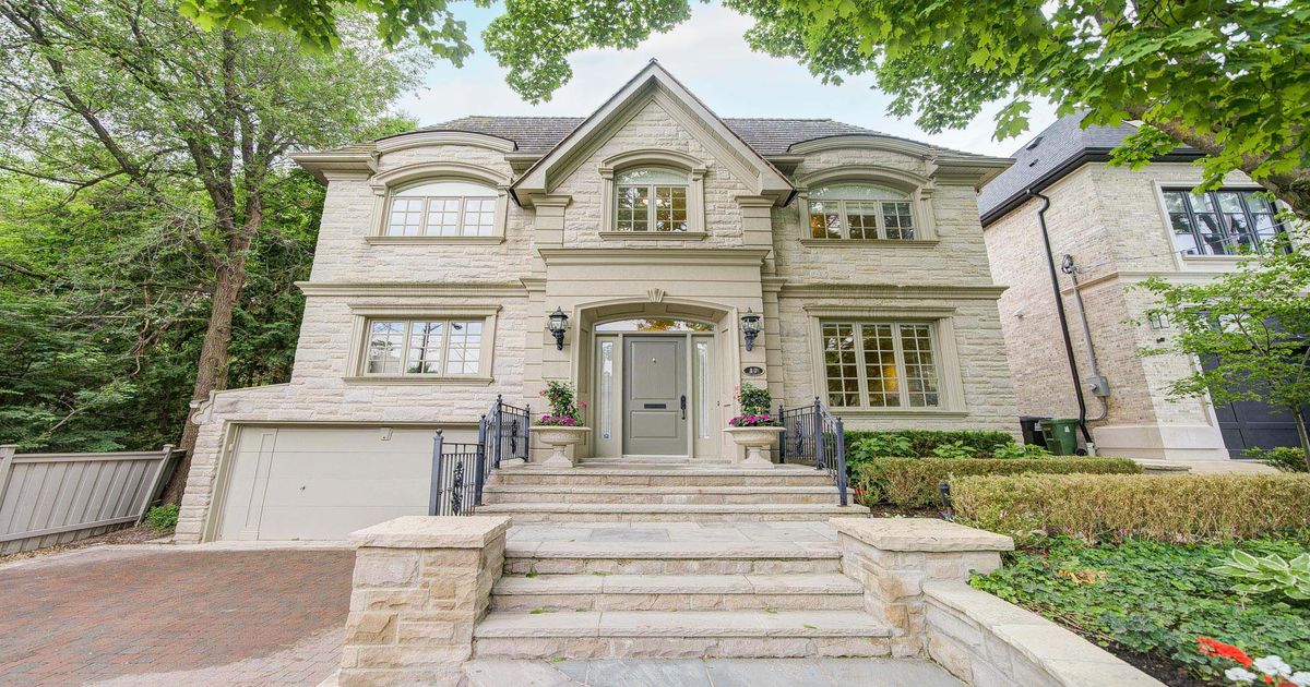 17 Blanchard Road Toronto