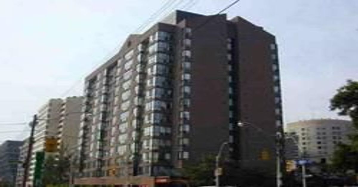 117 Gerrard Street E Toronto