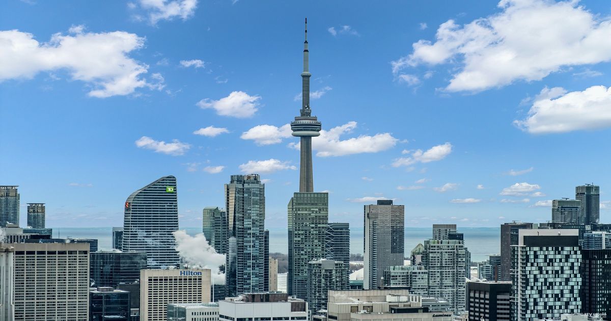 832 Bay Street Toronto