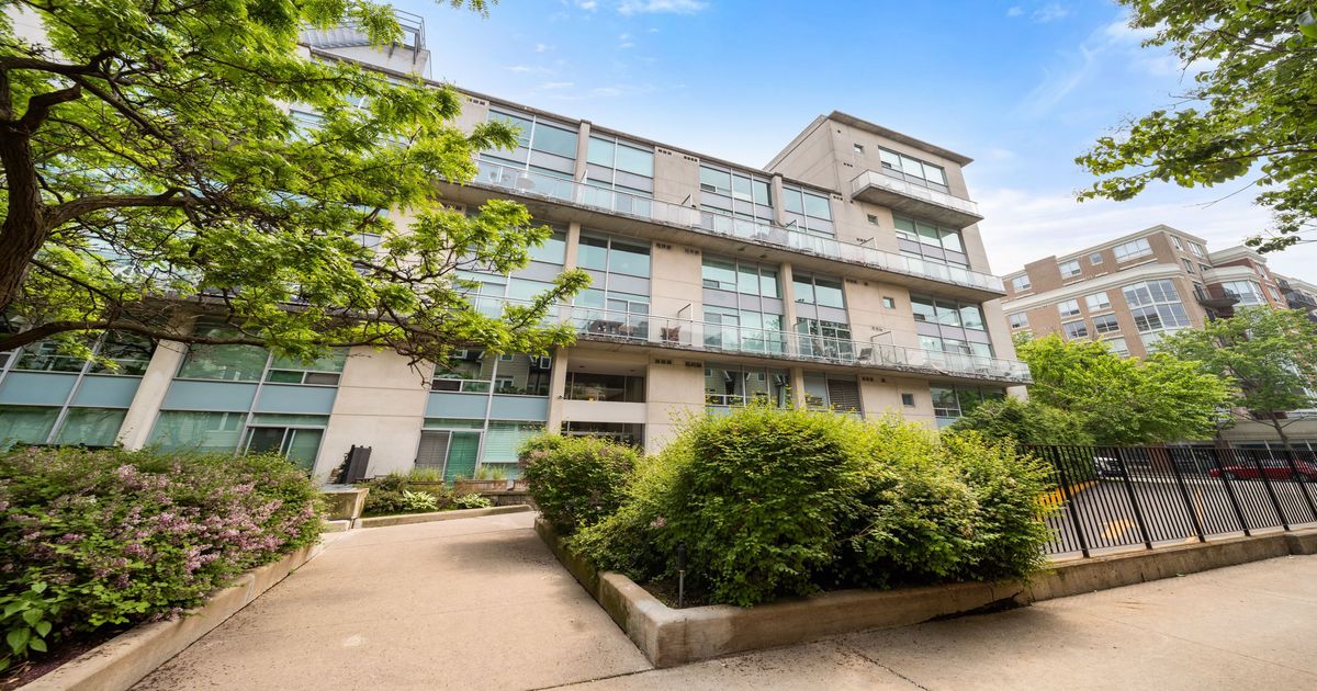 954 King Street W Toronto