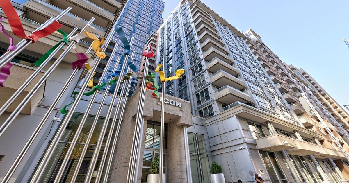 250 Wellington Street W Toronto