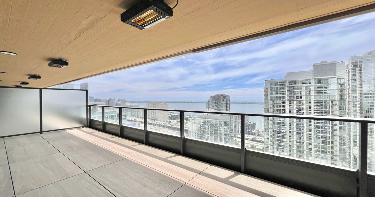 1 Concord Cityplace Way Toronto