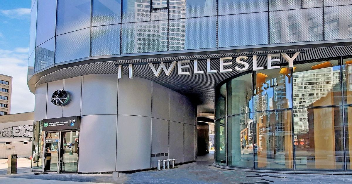 11 Wellesley Street W Toronto