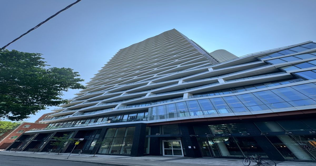 85 Wood Street Toronto