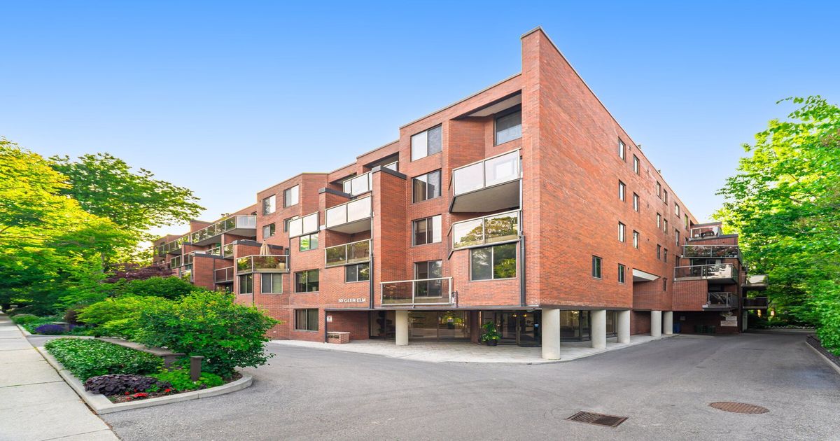 30 Glen Elm Avenue E Toronto