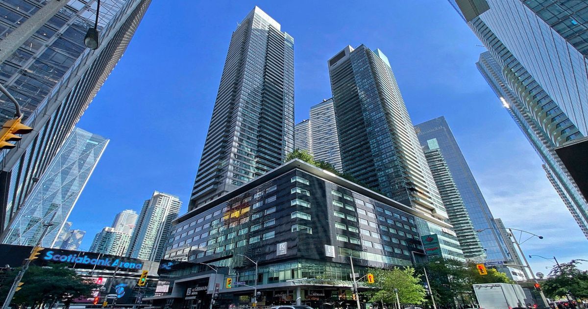 55 Bremner Boulevard Toronto