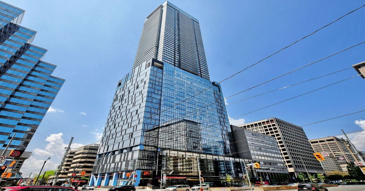 488 University Avenue Toronto