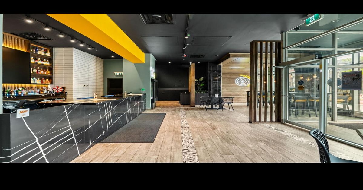 410 BATHURST Street Toronto
