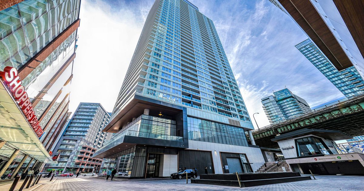 19 Bathurst Street Toronto