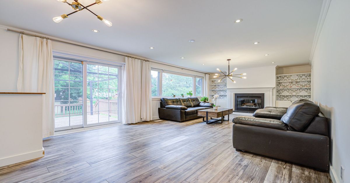 293 Poyntz Avenue Toronto