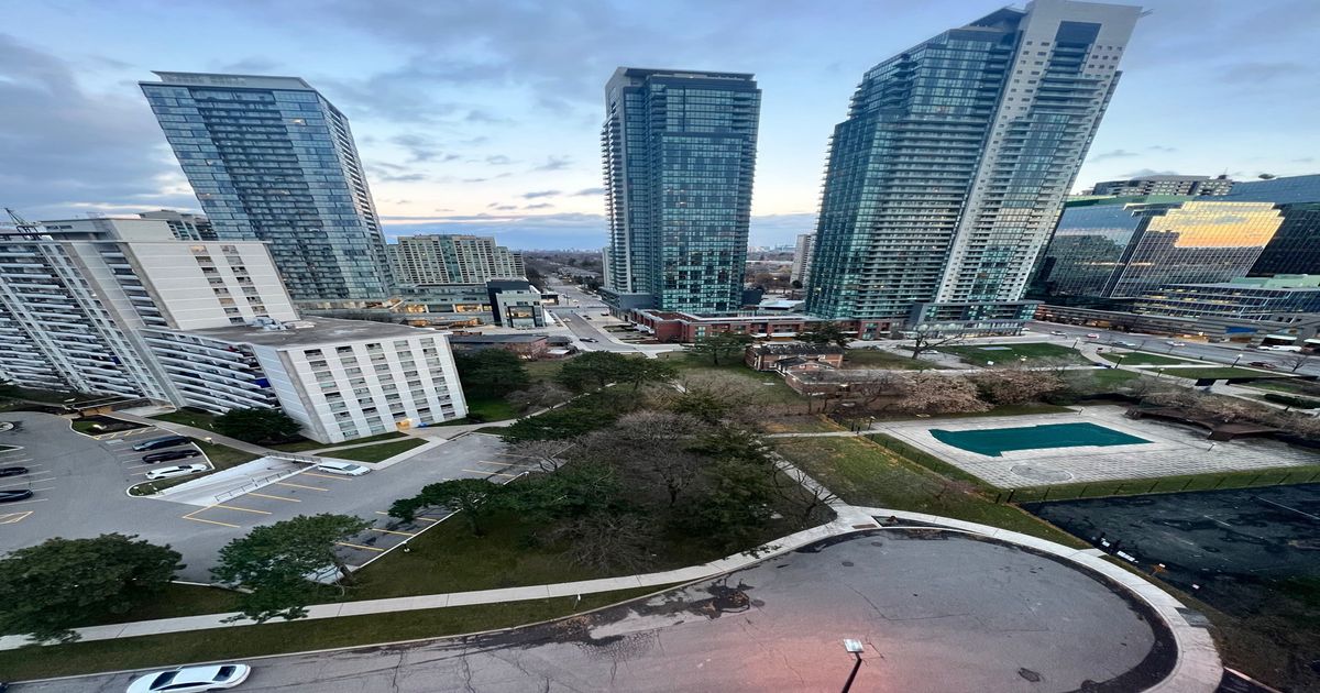 233 Beecroft Road Toronto