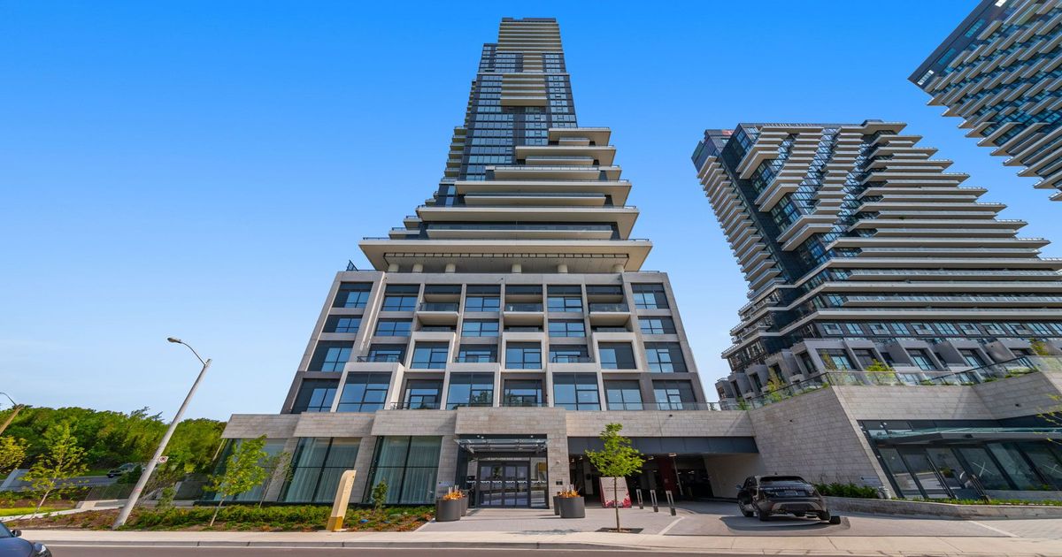 10 Inn On The Park Drive Toronto
