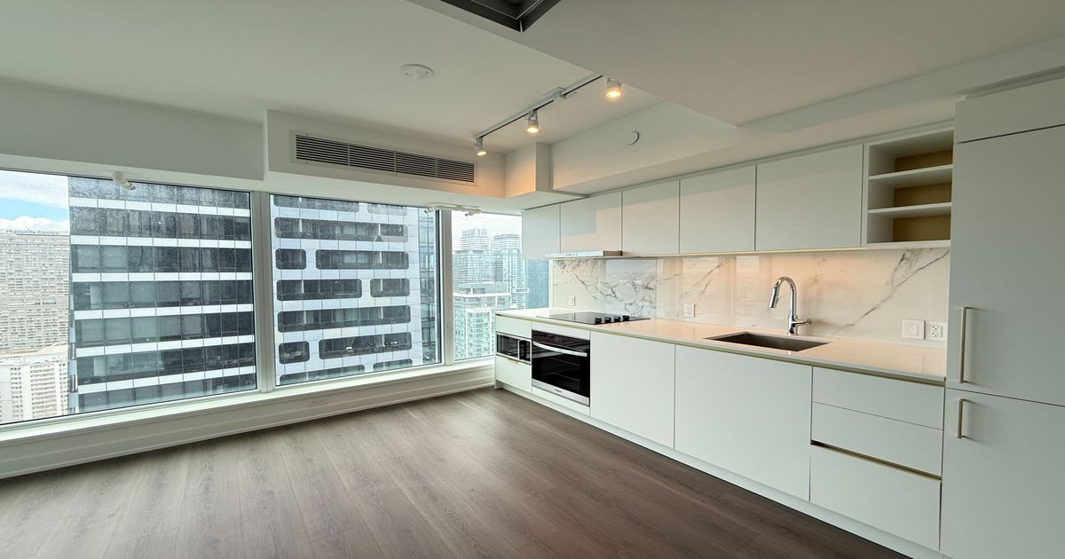 8 Wellesley Street W Toronto