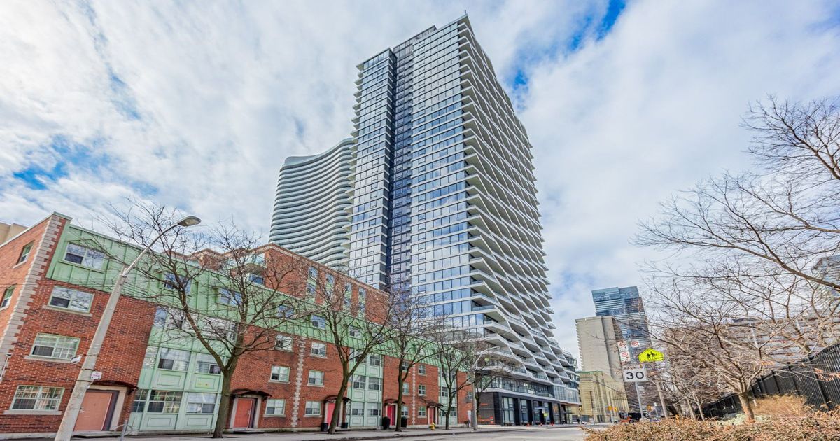 85 Wood Street Toronto