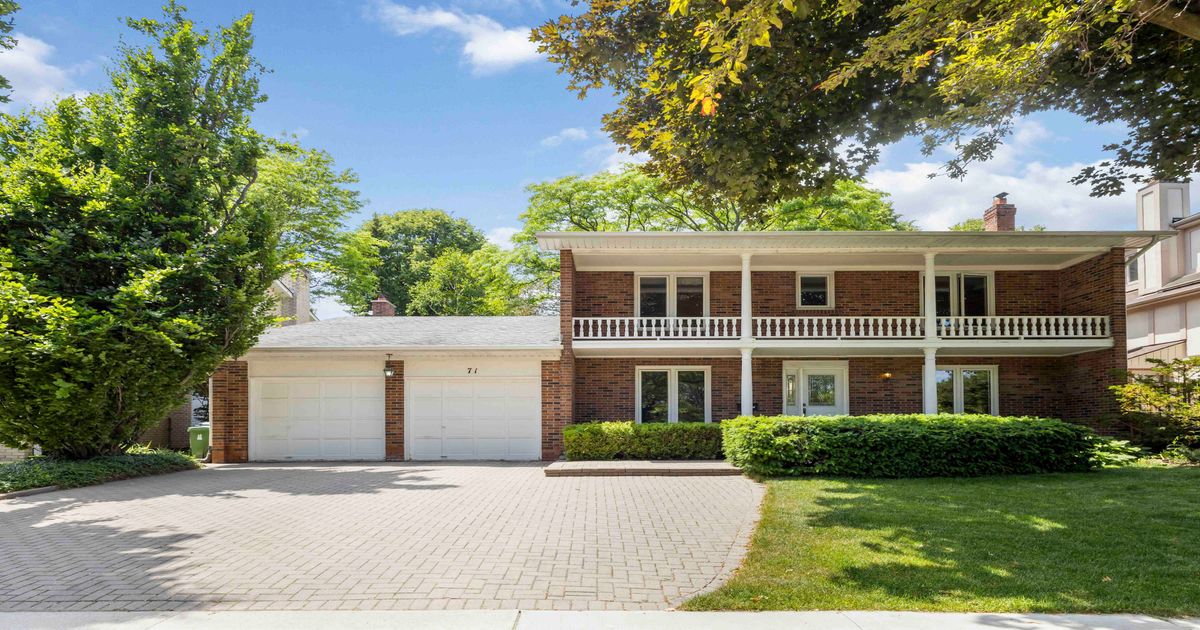 71 Farmstead Road Toronto