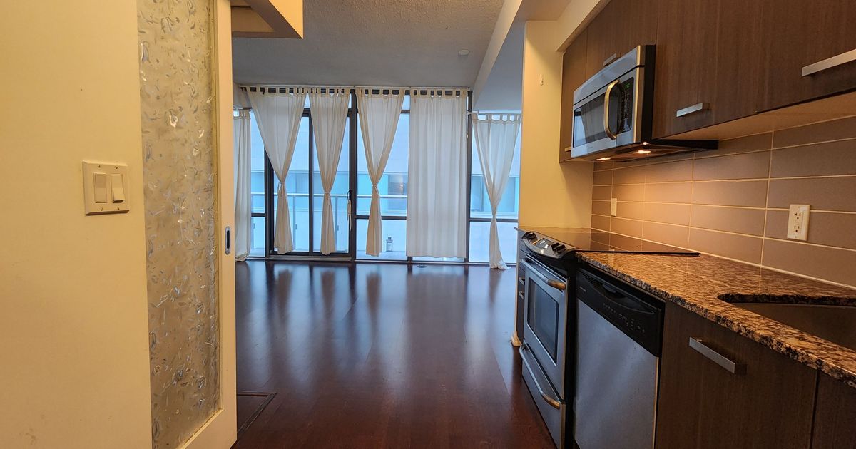 832 Bay Street Toronto