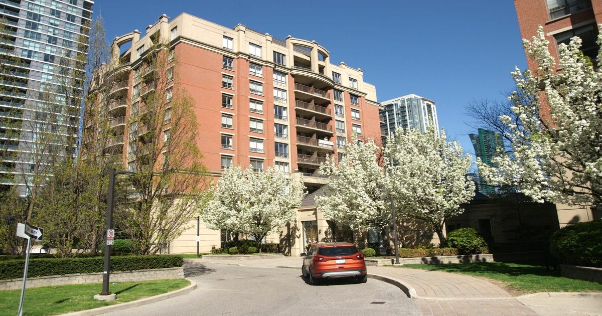 51 Harrison Garden Boulevard Toronto