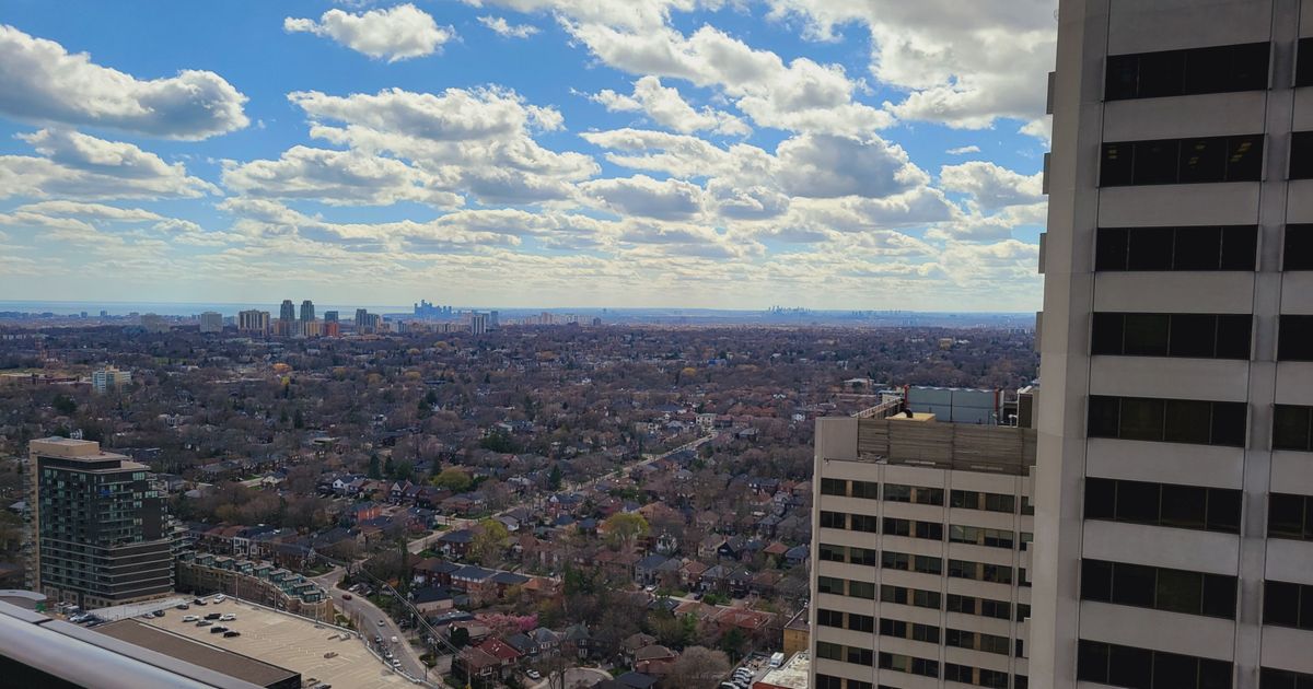 8 Eglinton Avenue E Toronto