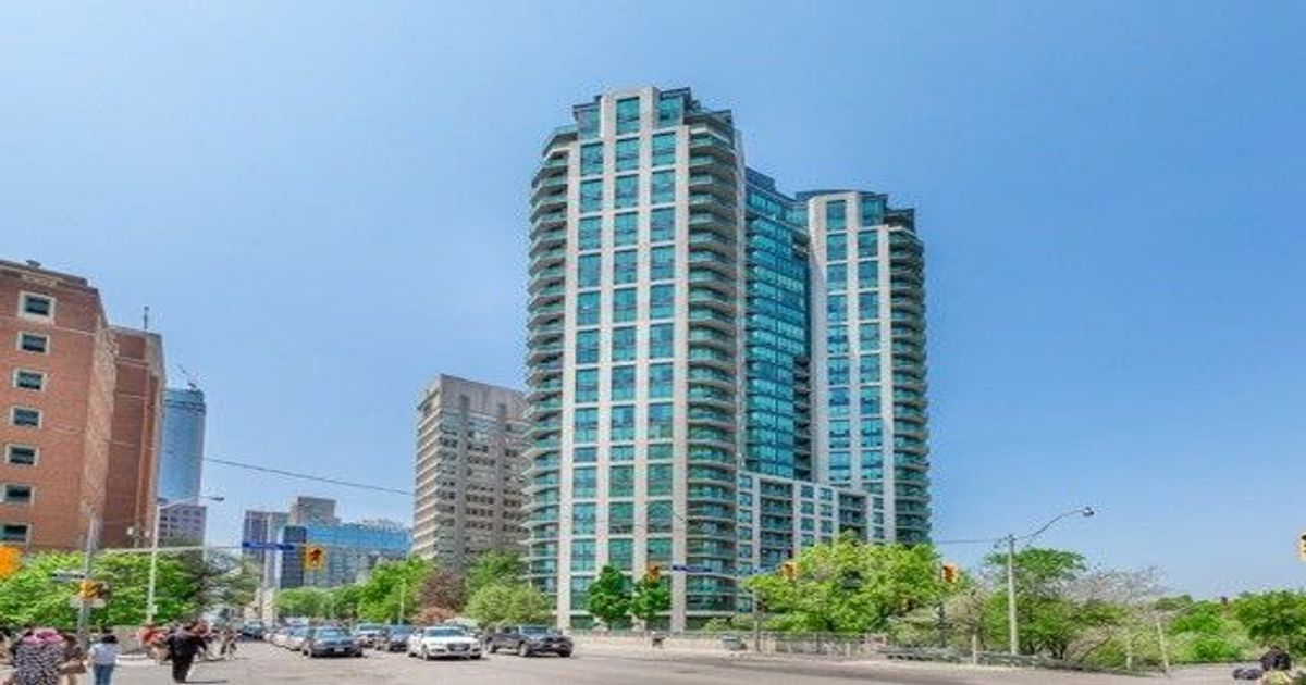 300 Bloor Street E Toronto