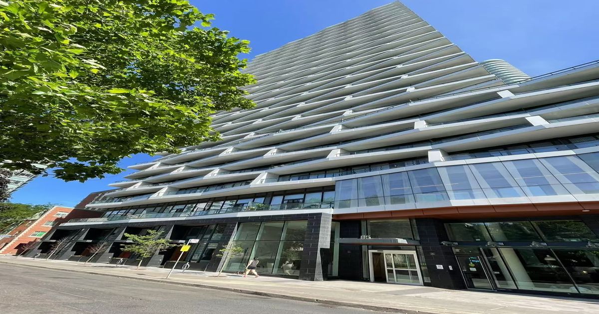 85 Wood Street Toronto