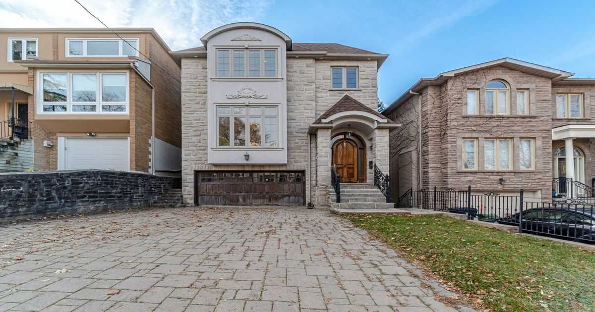 12 Walder Avenue Toronto